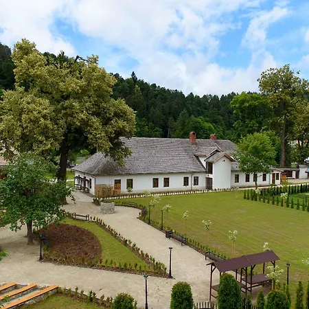 Villa Turris Apartamenty Przy Muszynskim Zamku Muszyna Exterior foto